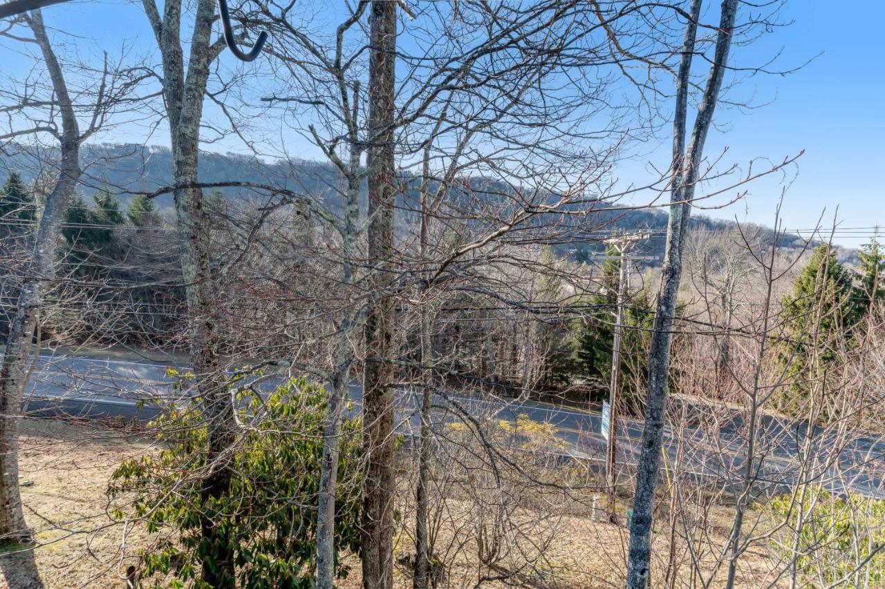 Bear'S Loft Apartment Beech Mountain Exterior photo