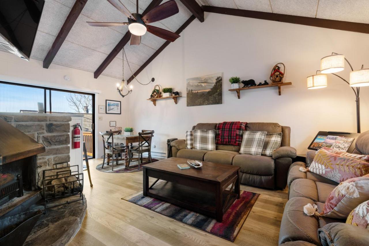 Bear'S Loft Apartment Beech Mountain Exterior photo