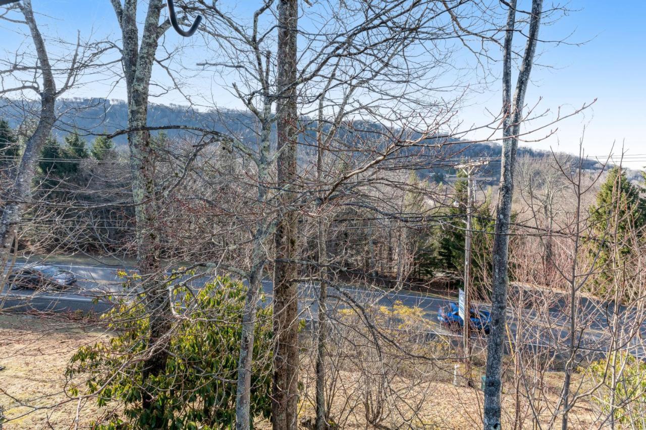 Bear'S Loft Apartment Beech Mountain Exterior photo